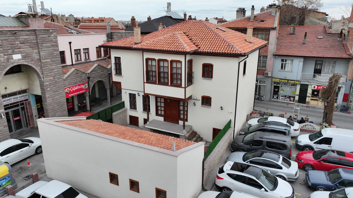 Aziziye Mahallesi 17661-19 Parseldeki Bina